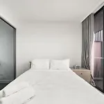 Cozy And Modern 1 Bedroom In Hurstville