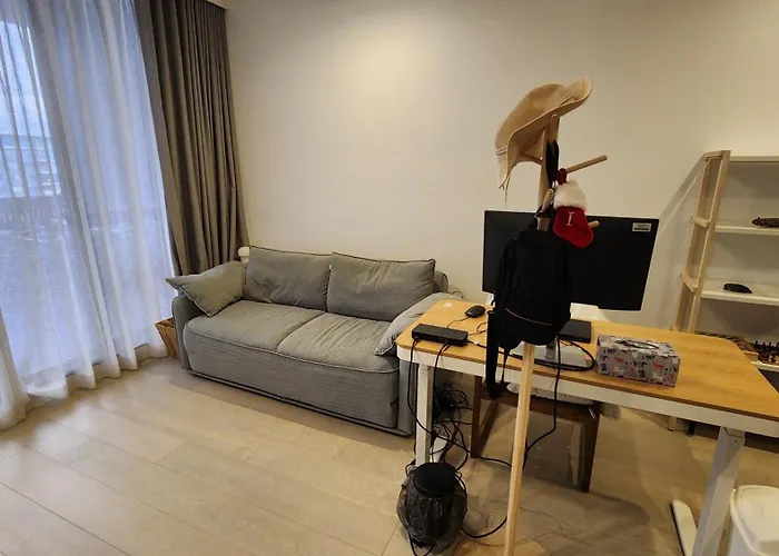 Cozy And Modern 1 Bedroom In Hurstville
