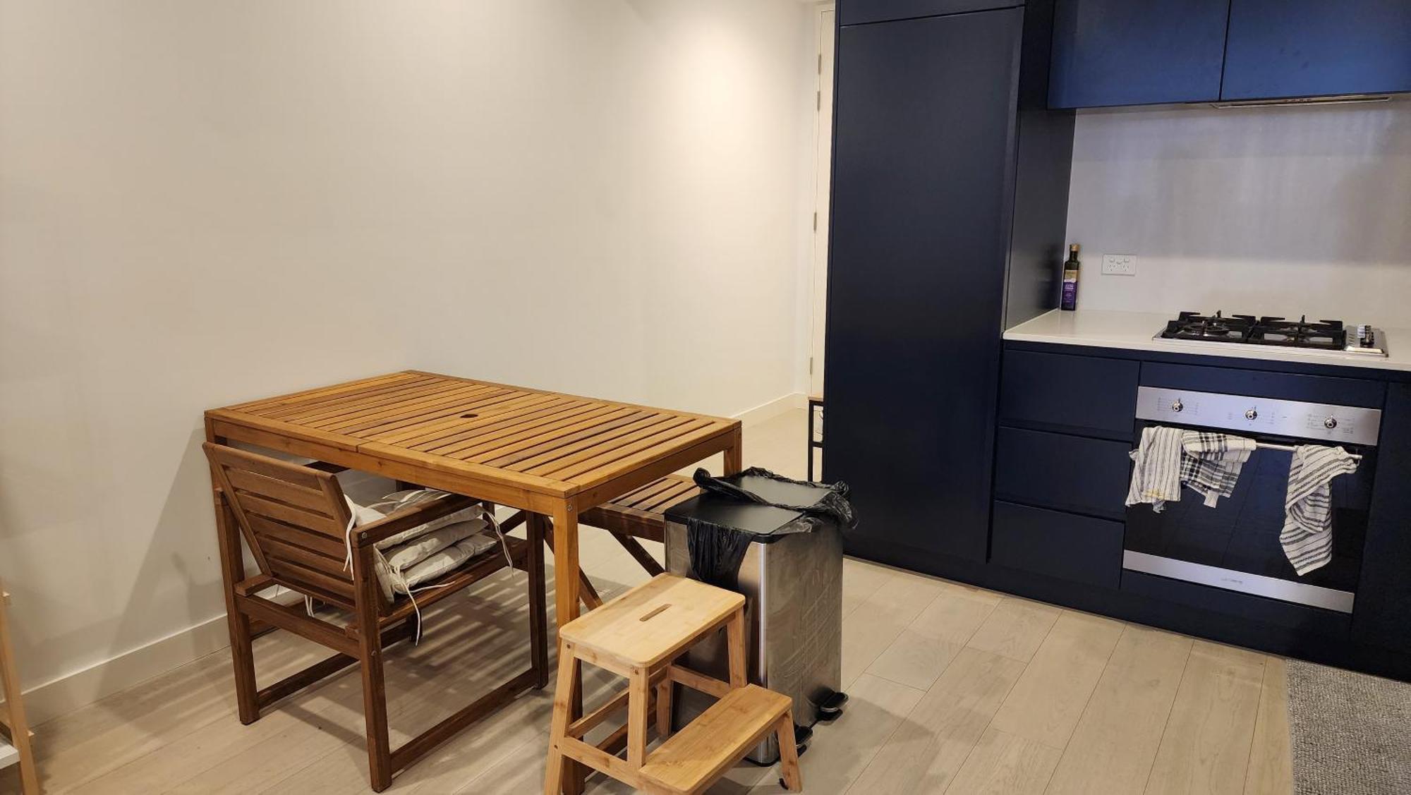 Cozy And Modern 1 Bedroom In Hurstville Apartment
